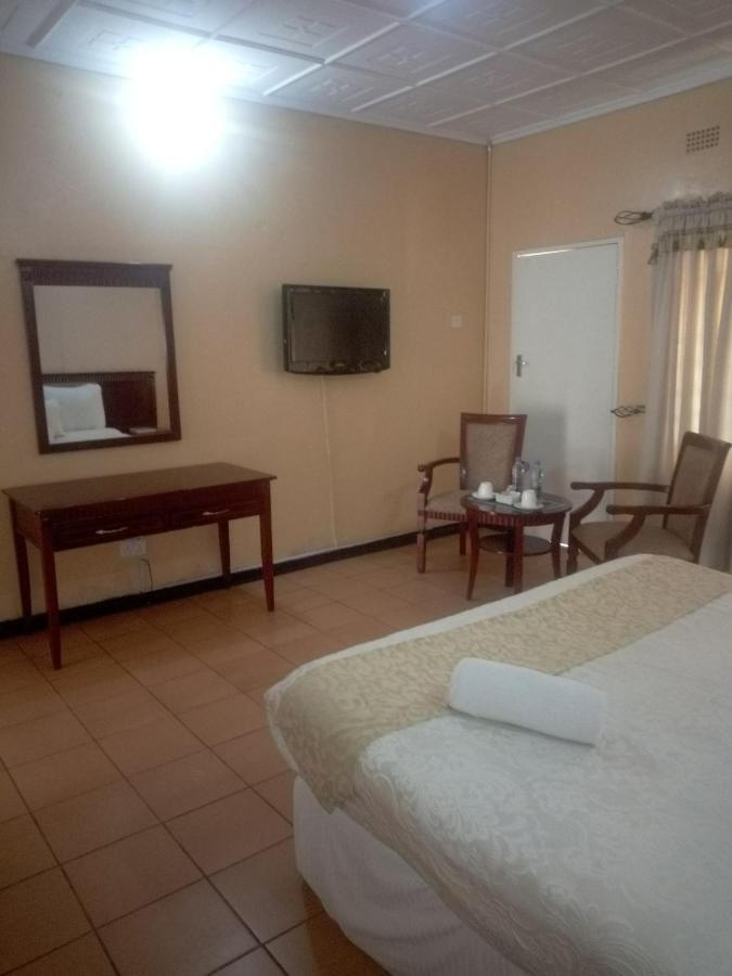 Fatmols Lodge Lusaka Zewnętrze zdjęcie