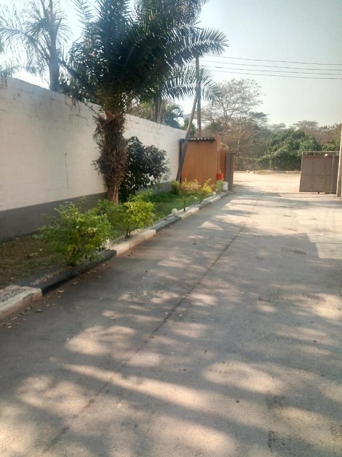 Fatmols Lodge Lusaka Zewnętrze zdjęcie